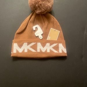 Michael Kors bordered MK Logo Cuff Beanie Dark Camel Cream Size OS